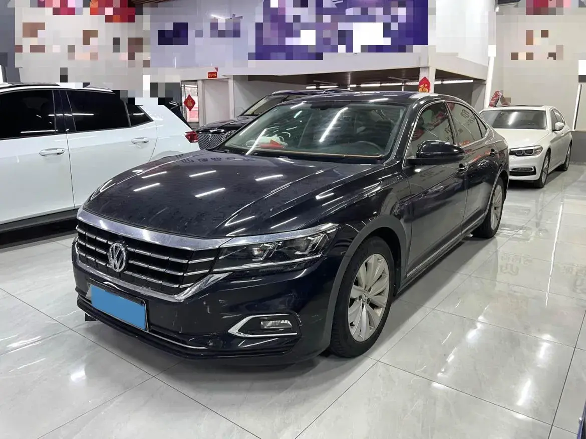 2019 VOLKSWAGEN PASSAT view 1