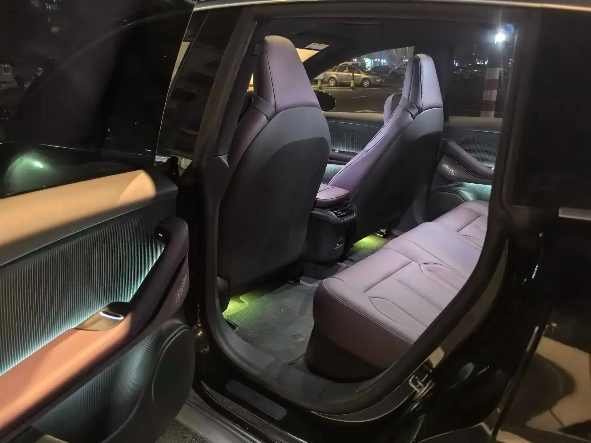 2024 NIO ET5T thumbnail 3