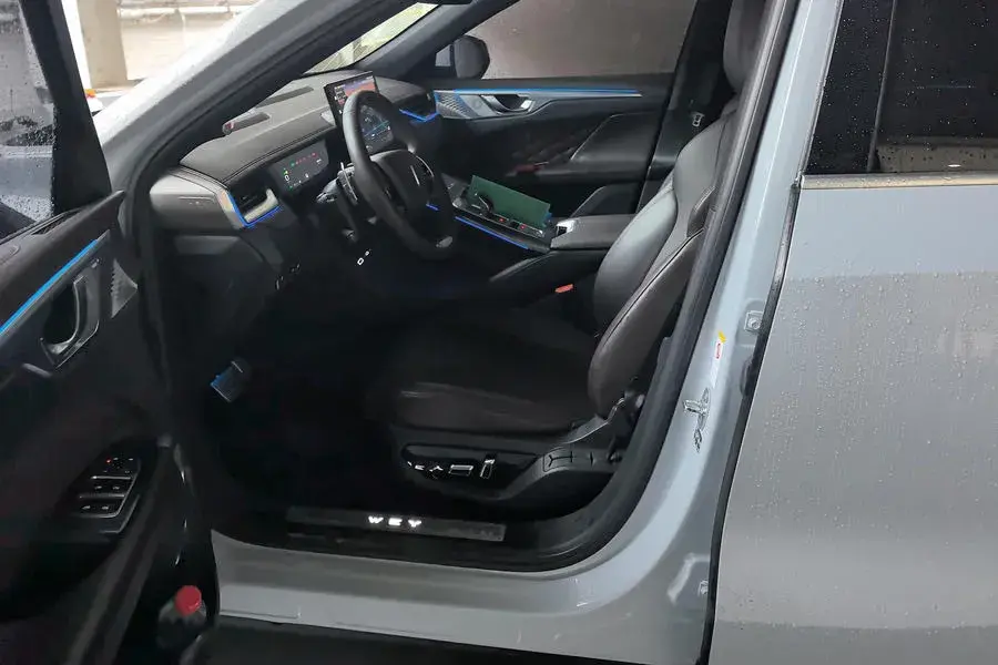 2021 WEY MOCHA thumbnail 4