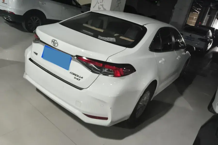 2021 TOYOTA COROLLA thumbnail 2