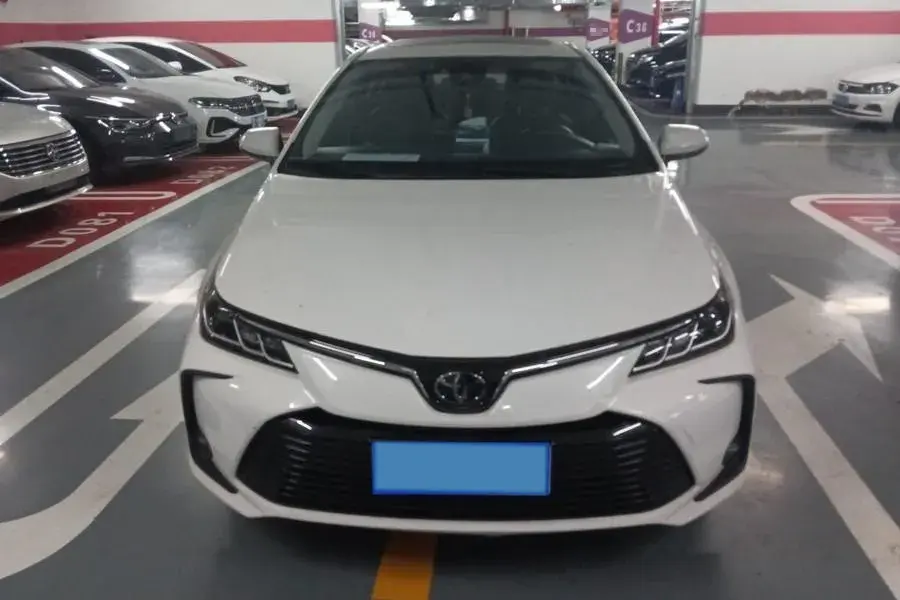 2021 TOYOTA COROLLA thumbnail 3