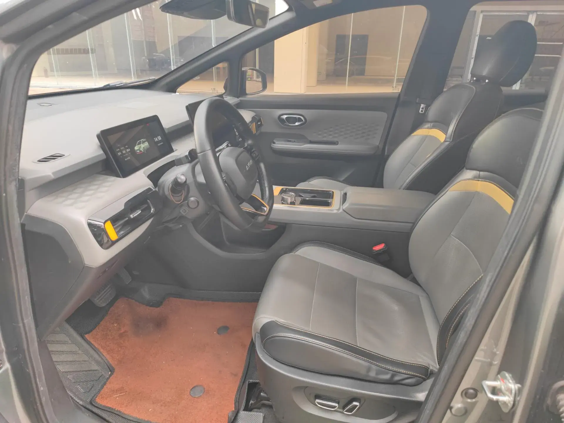 2021 AION Y thumbnail 4