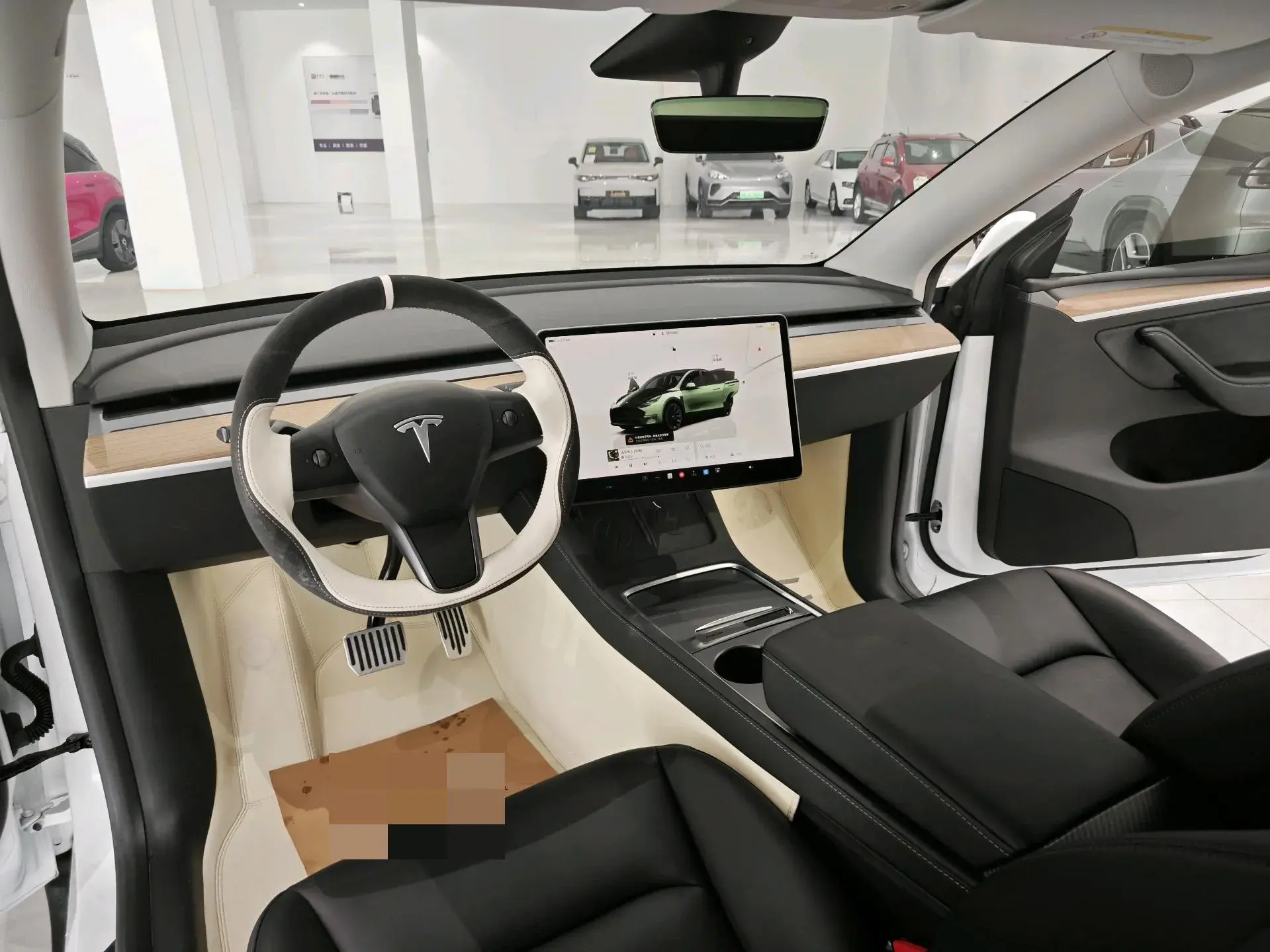 2022 TESLA MODEL thumbnail 4