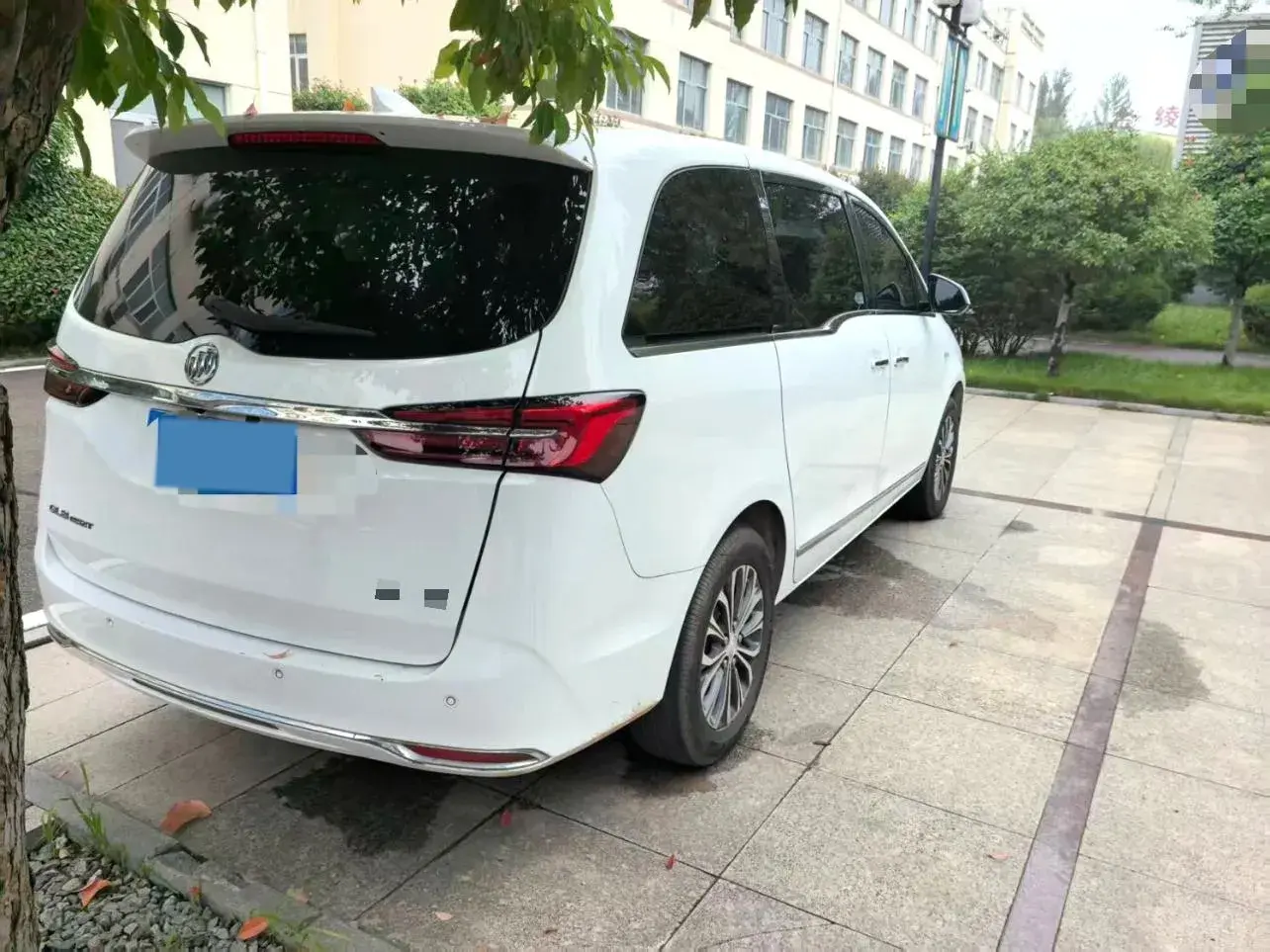 2022 BUICK GL8 thumbnail 3