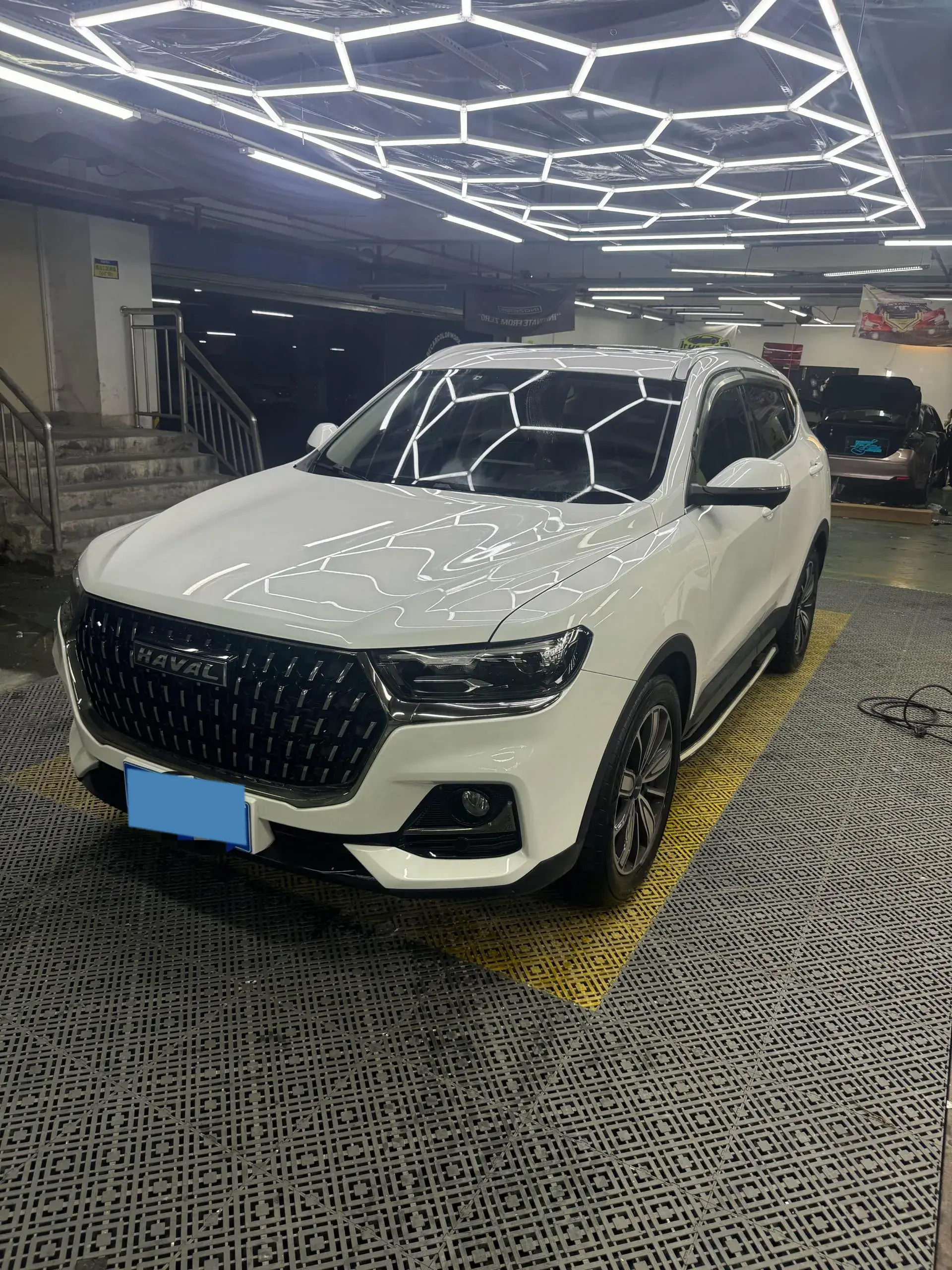 2023 HAVAL H6 view 1