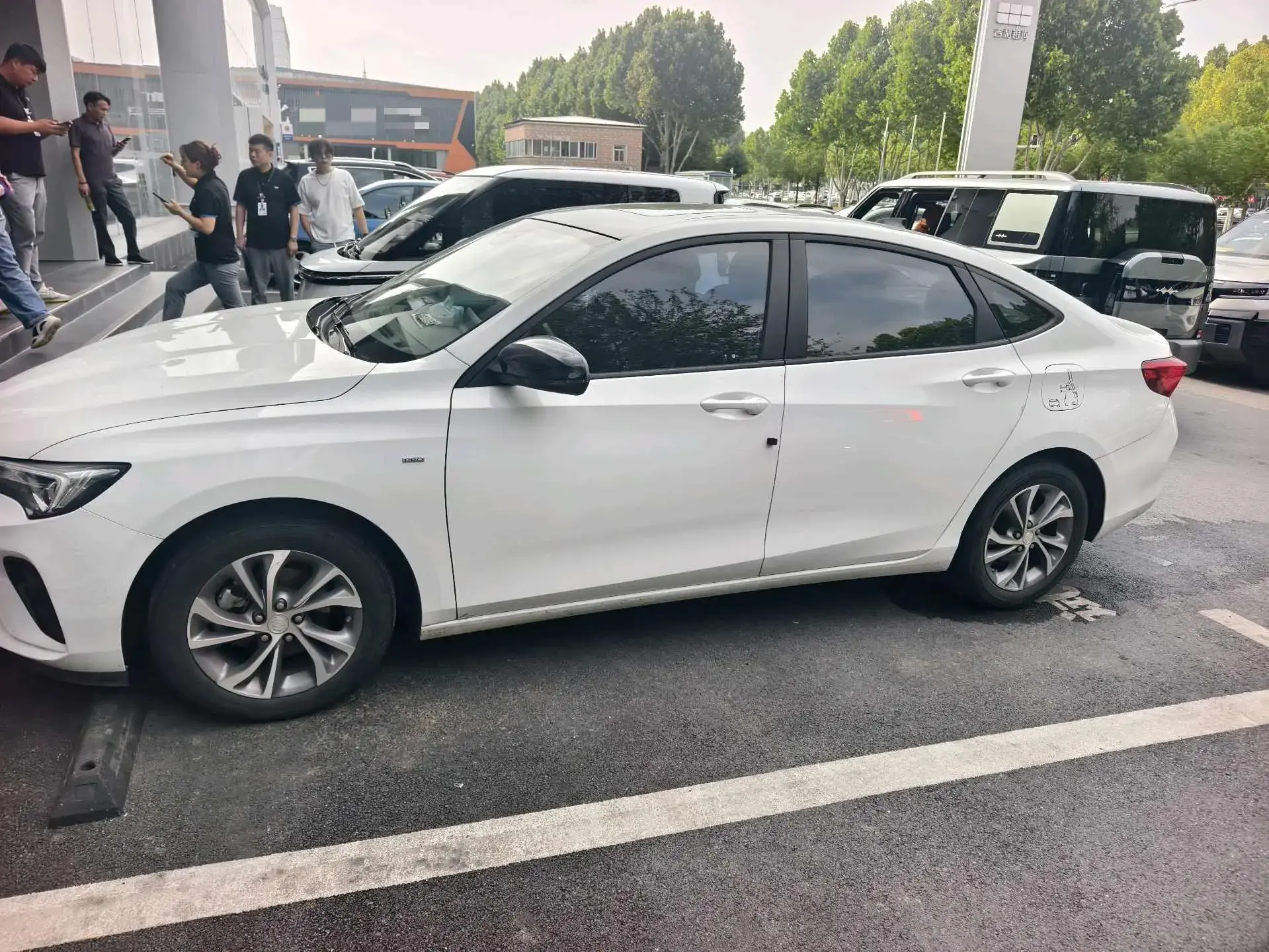 2022 BUICK VERANO thumbnail 3