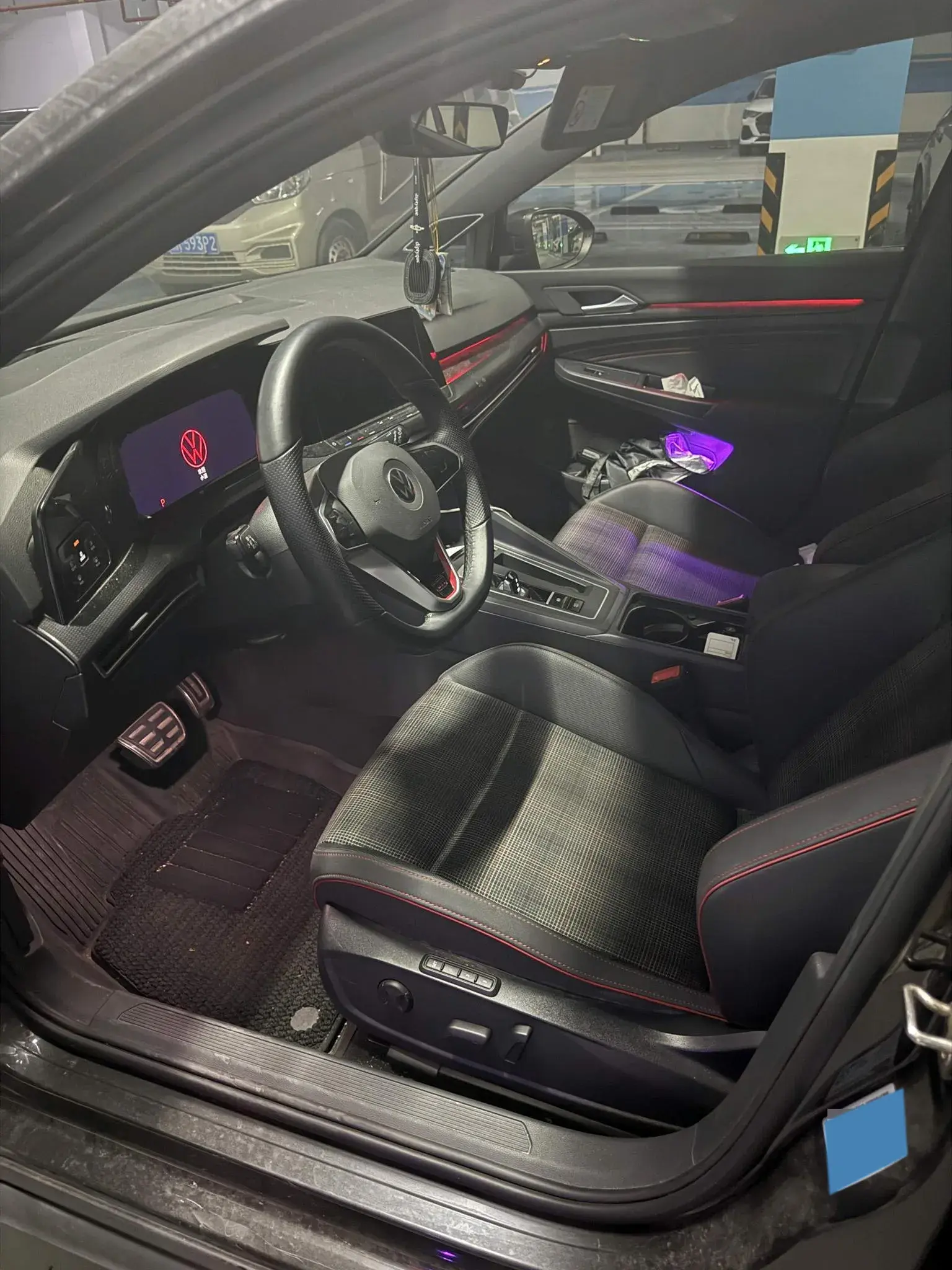 2021 VOLKSWAGEN GOLFGTI thumbnail 3