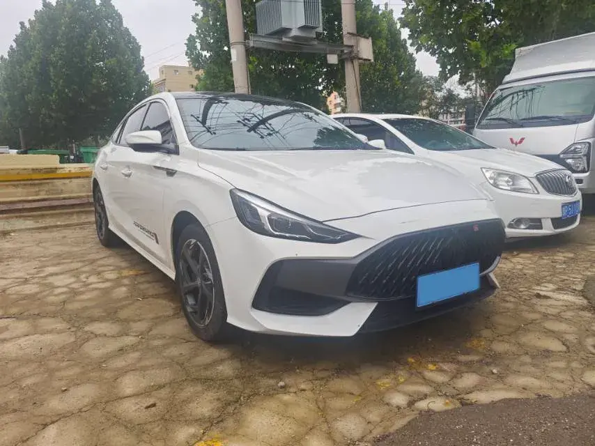 2023 MG 5 thumbnail 3