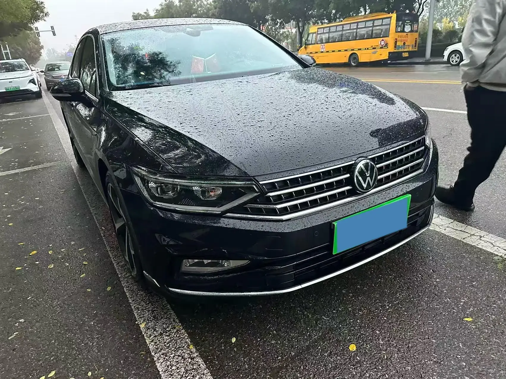 2023 VOLKSWAGEN MAGOTAN thumbnail 3