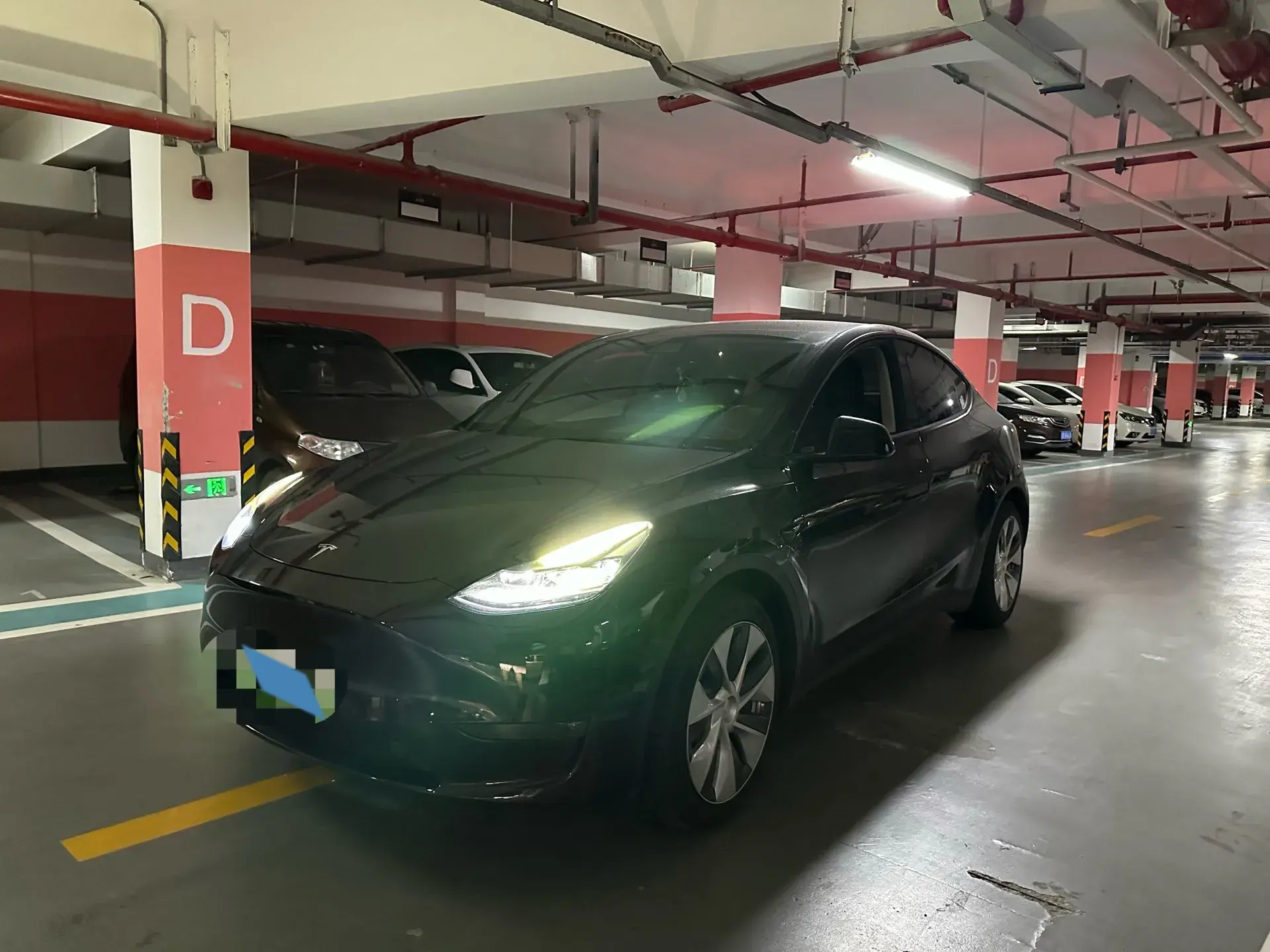 2021 TESLA MODEL view 1