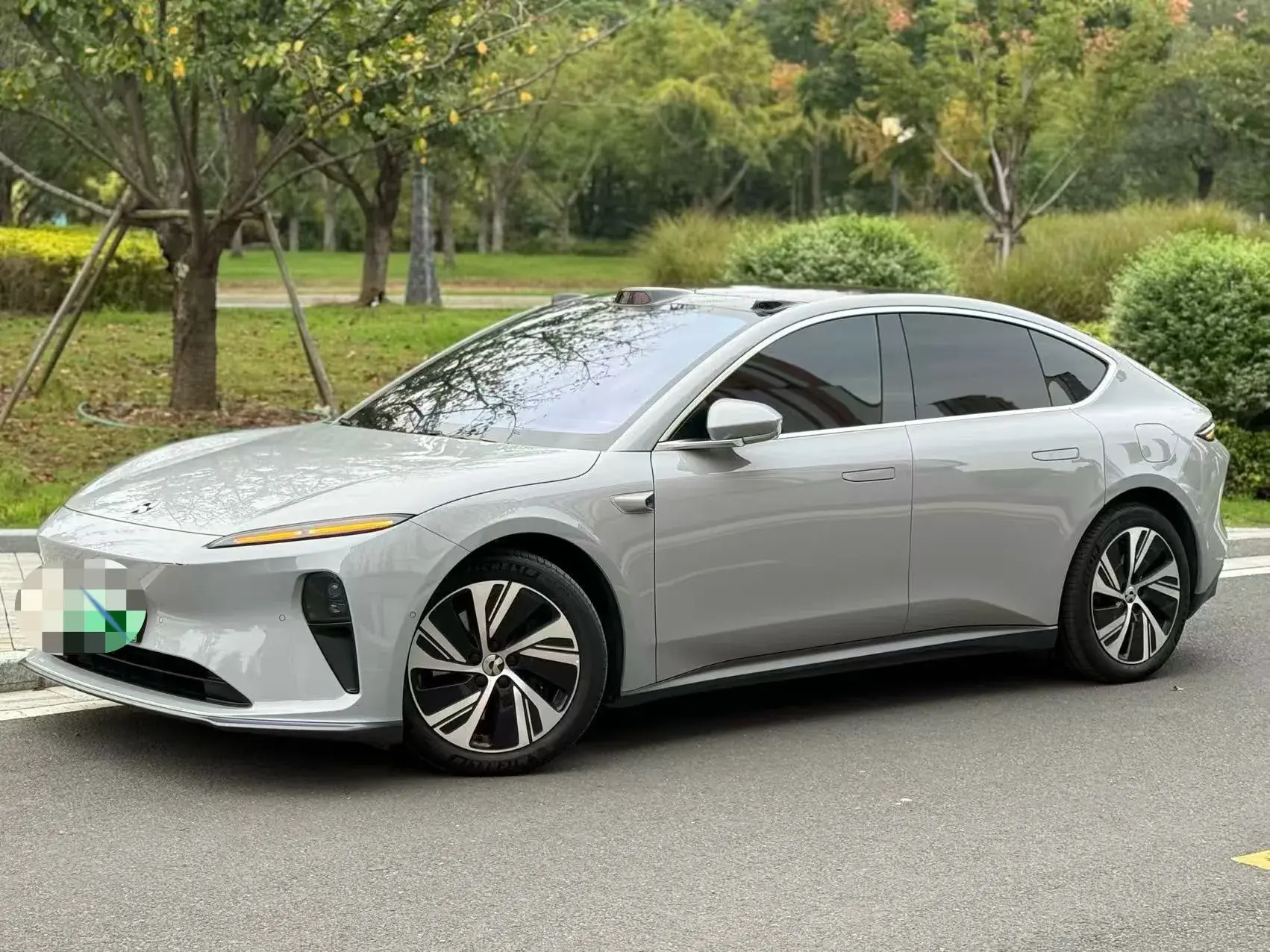 2022 NIO ET5 view 1