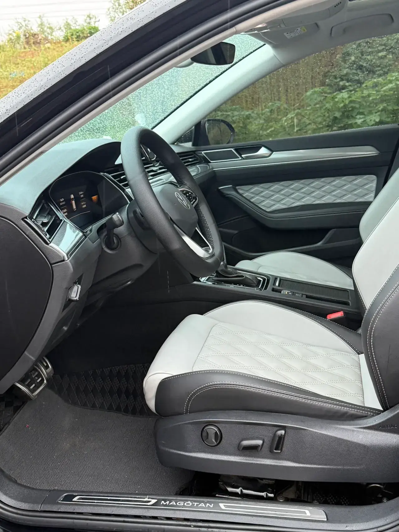 2023 VOLKSWAGEN MAGOTAN thumbnail 4