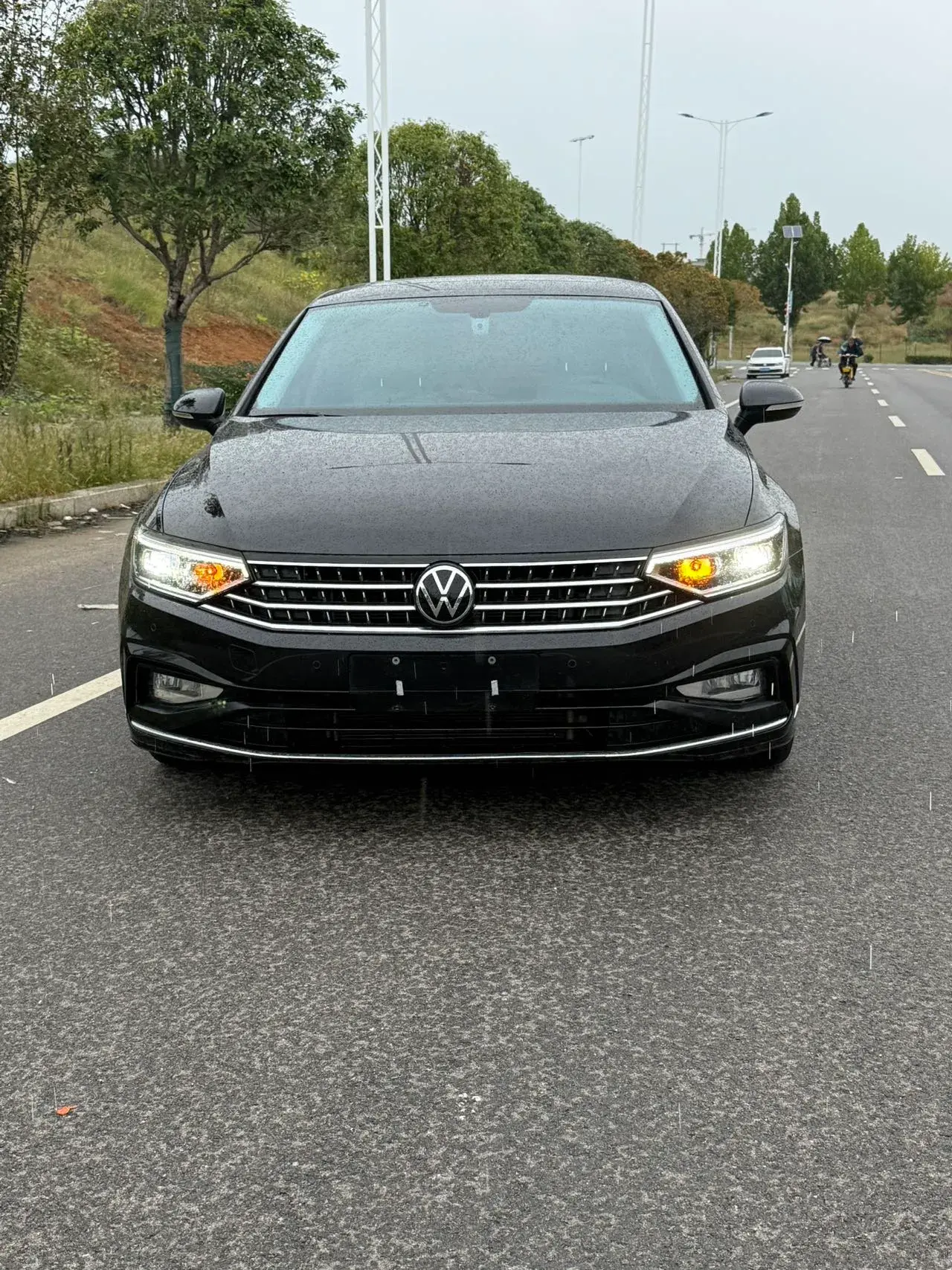 2023 VOLKSWAGEN MAGOTAN thumbnail 2