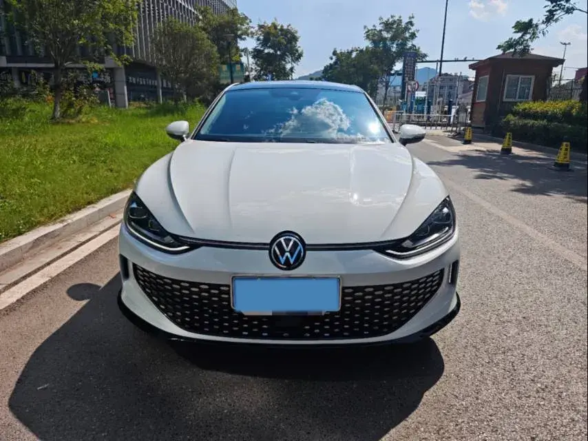 2024 VOLKSWAGEN LAMANDO thumbnail 2