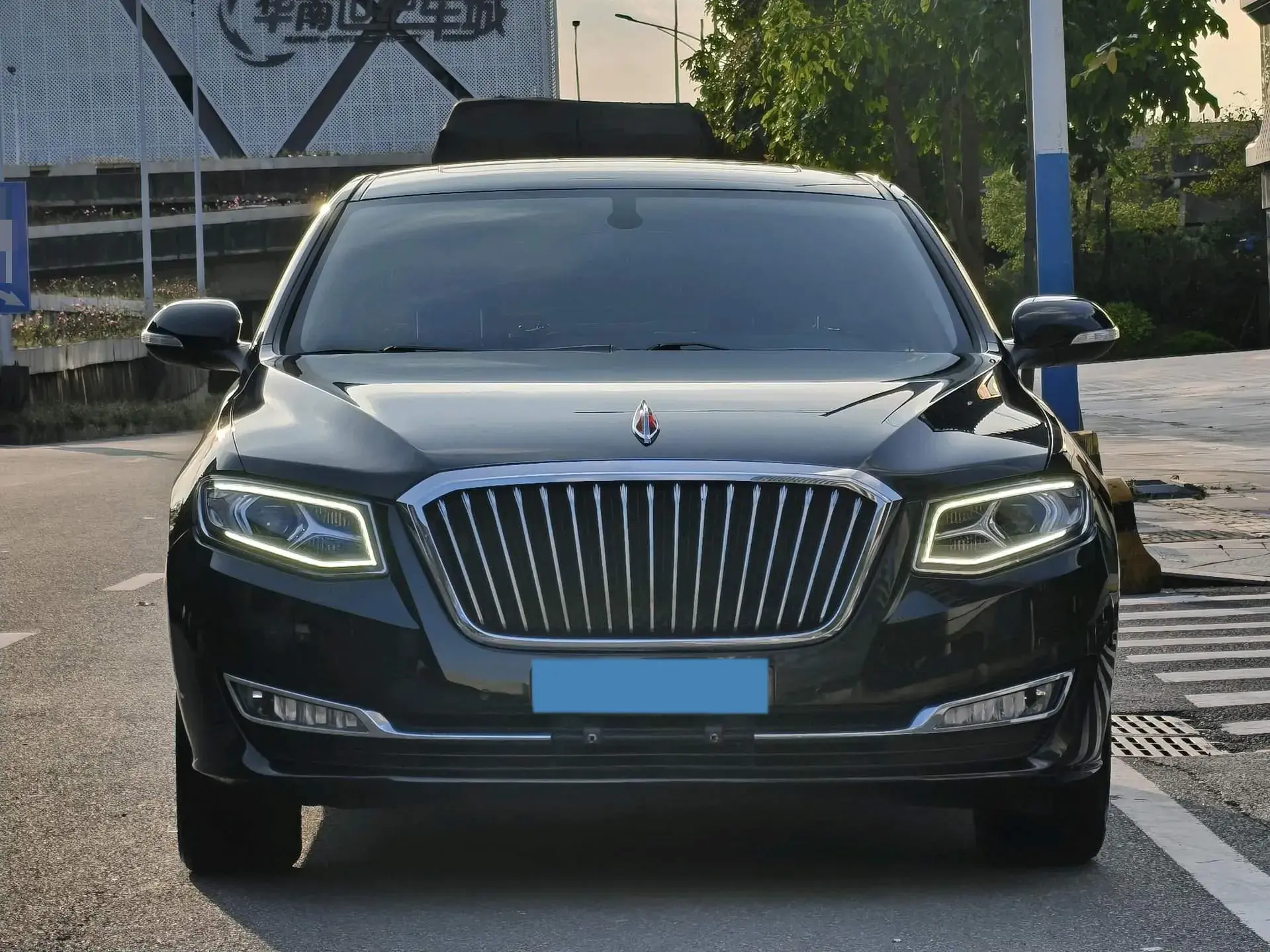 2018 HONGQI H7 thumbnail 2
