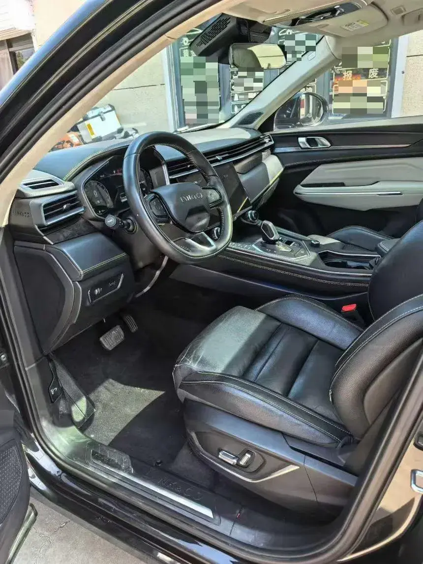 2020 LYNK&CO 05 thumbnail 4