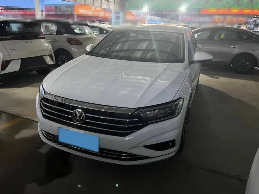 2021 VOLKSWAGEN SAGITAR view 1