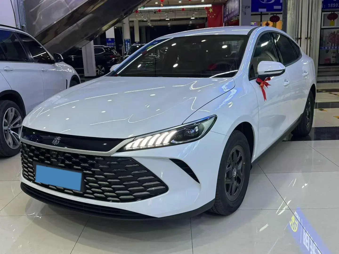 2025 BYD SEAL05 view 1