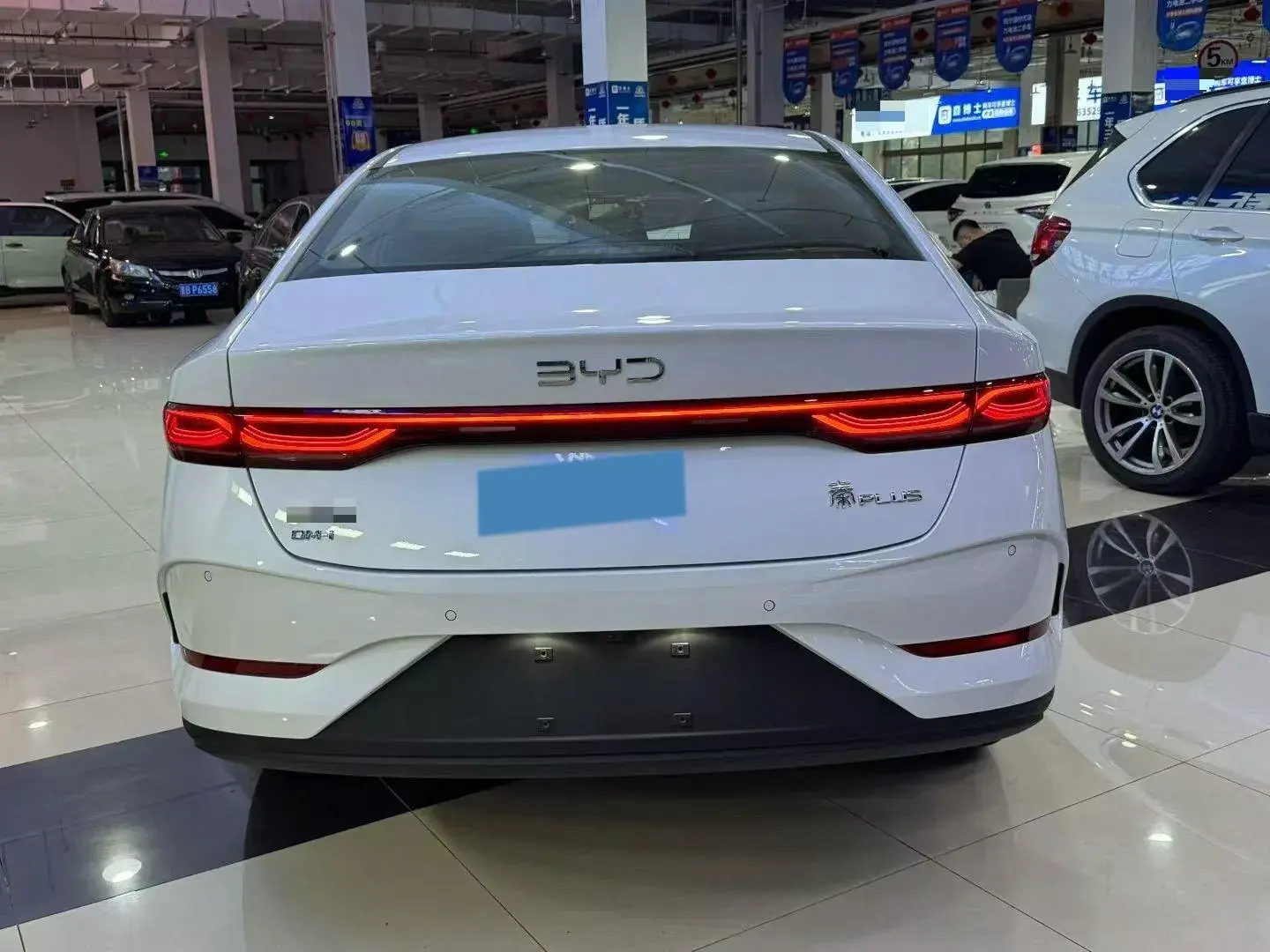 2025 BYD SEAL05 thumbnail 4