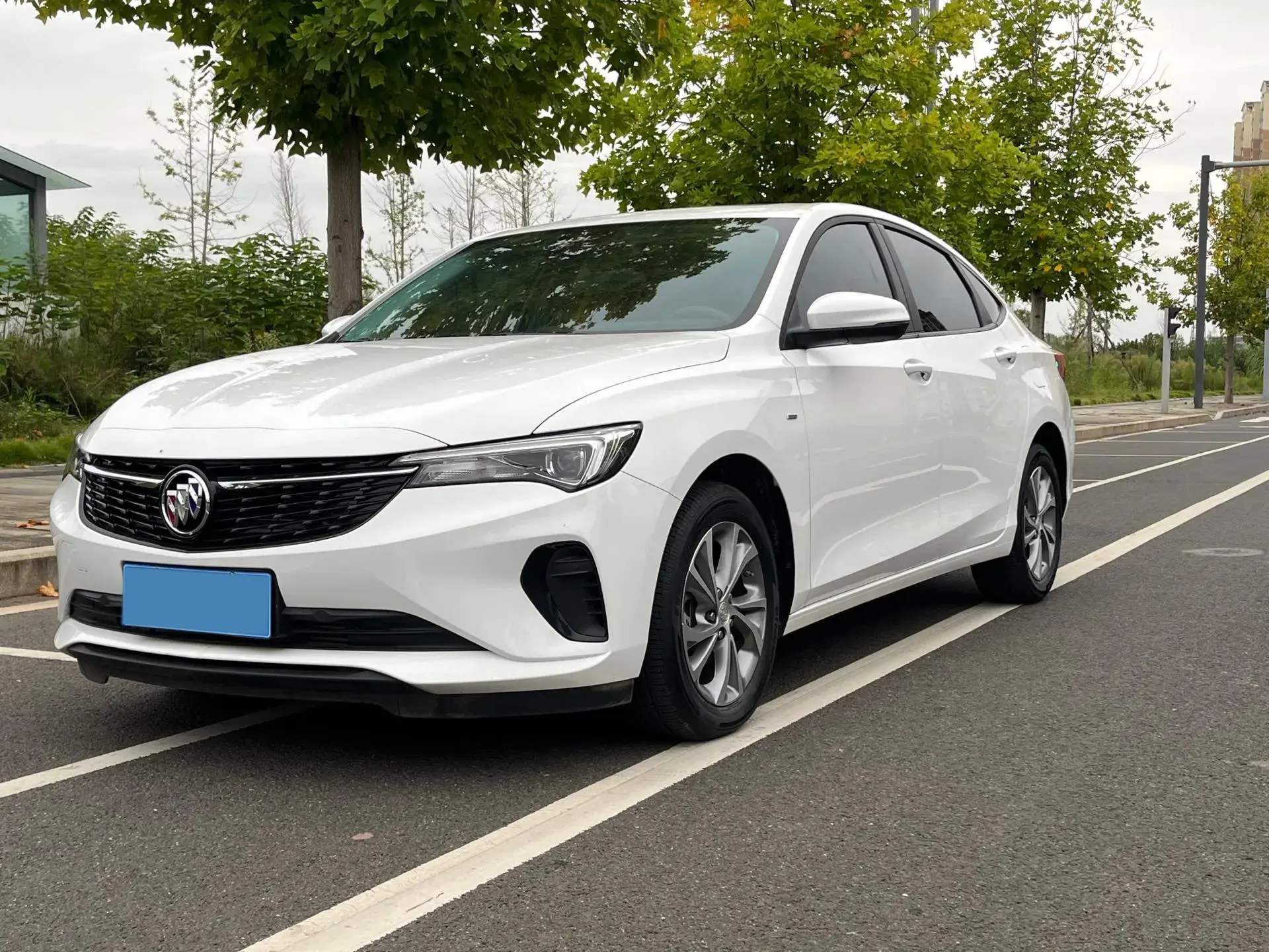 2022 BUICK VERANO view 1