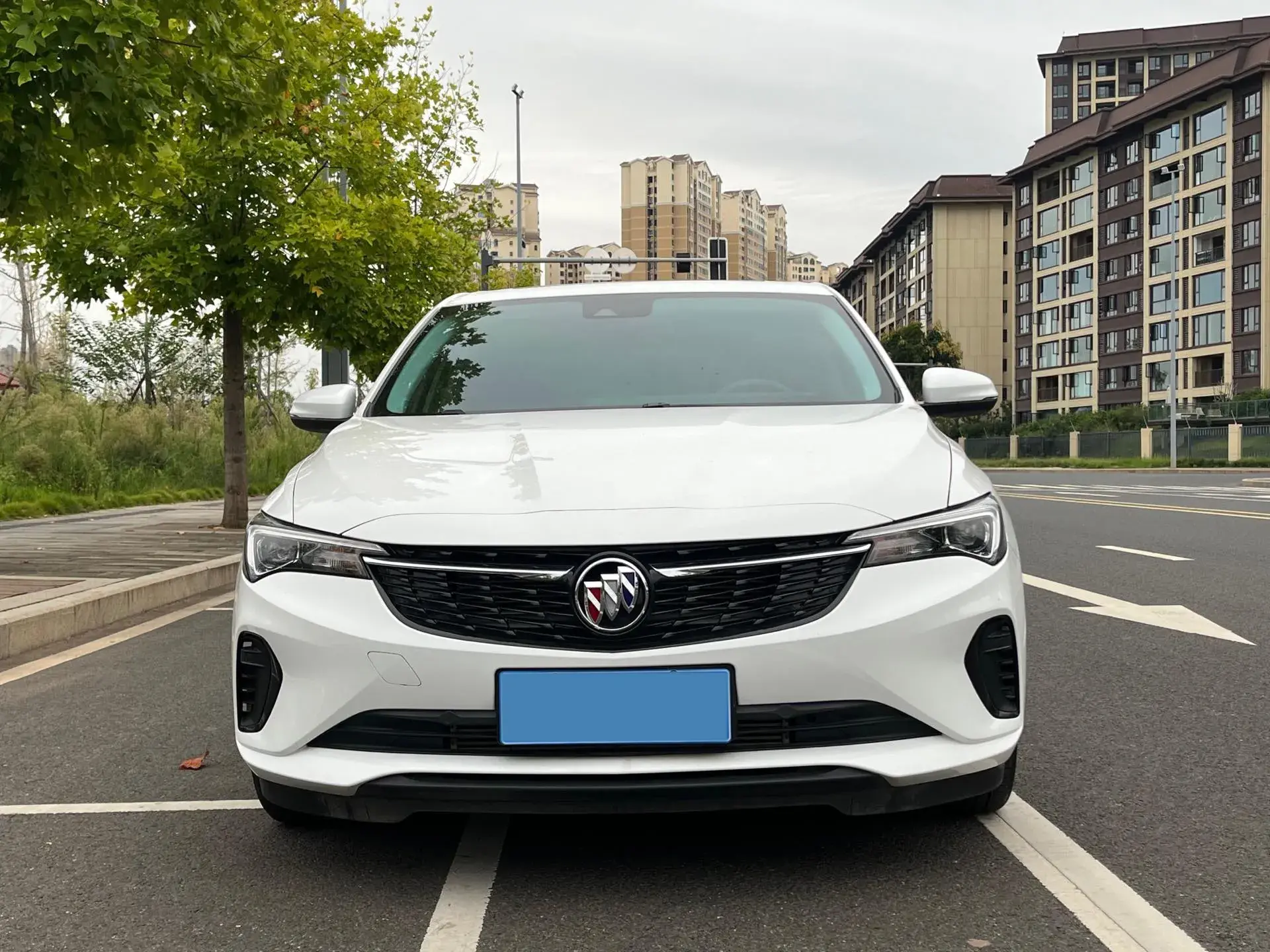 2022 BUICK VERANO thumbnail 2