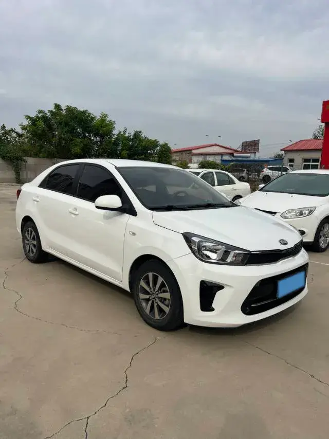 2017 KIA PEGAS thumbnail 3