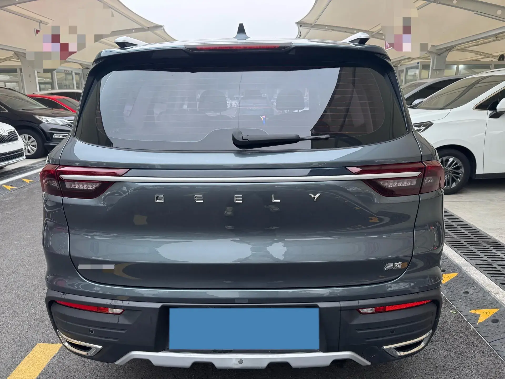 2022 GEELY OKAVANGO thumbnail 2