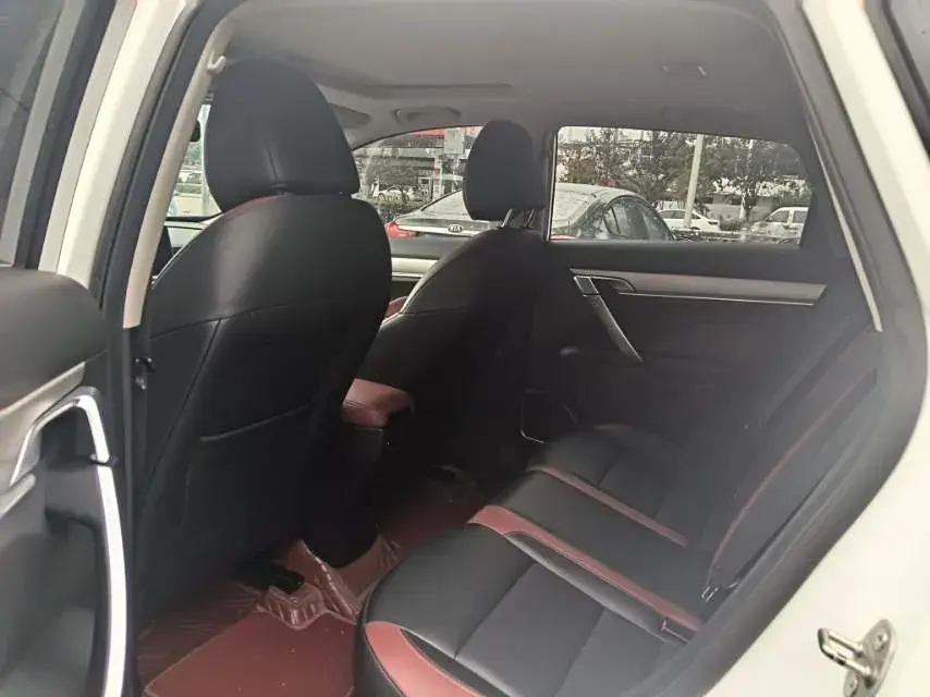 2021 GEELY COOLRAY thumbnail 3