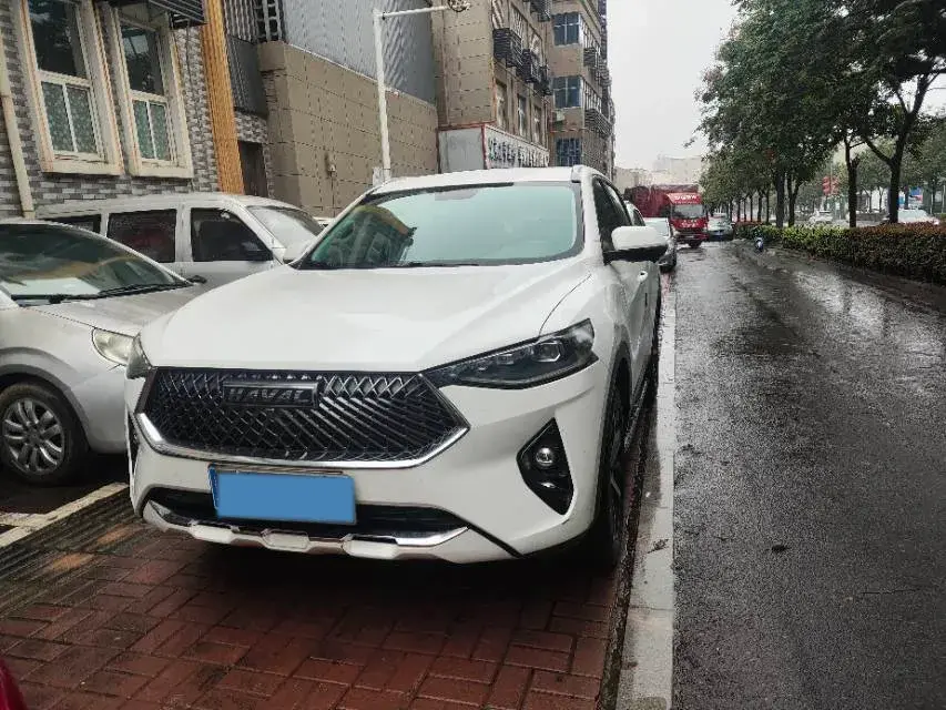 2021 HAVAL F7 thumbnail 2