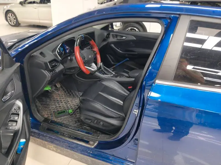 2019 HYUNDAI LA thumbnail 2