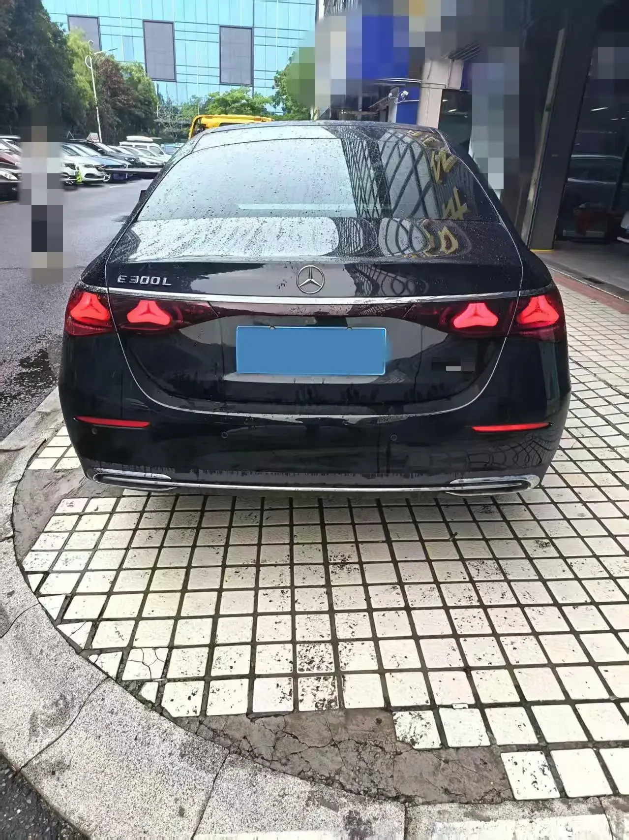 2024 MERCEDES-BENZ E thumbnail 3