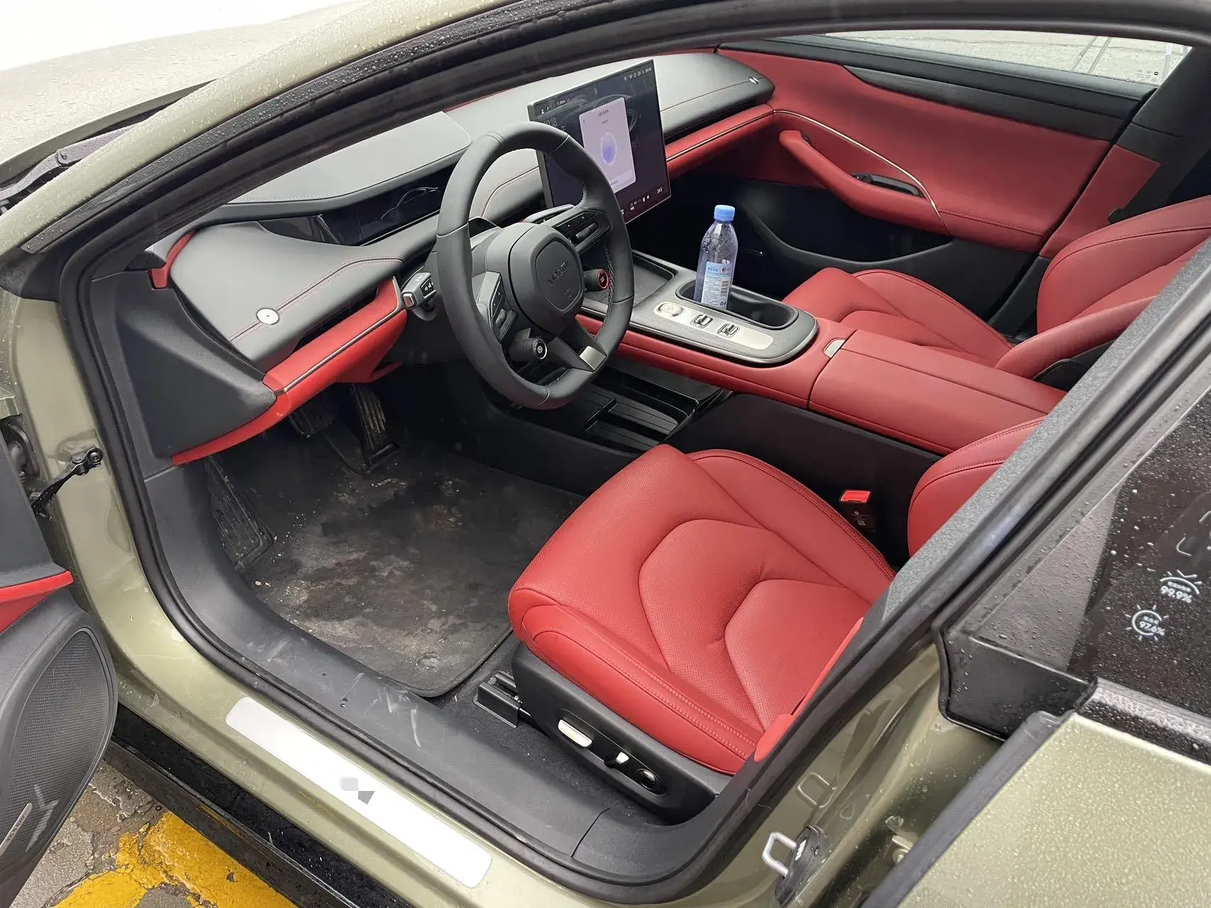 2024 MI SU7 thumbnail 4