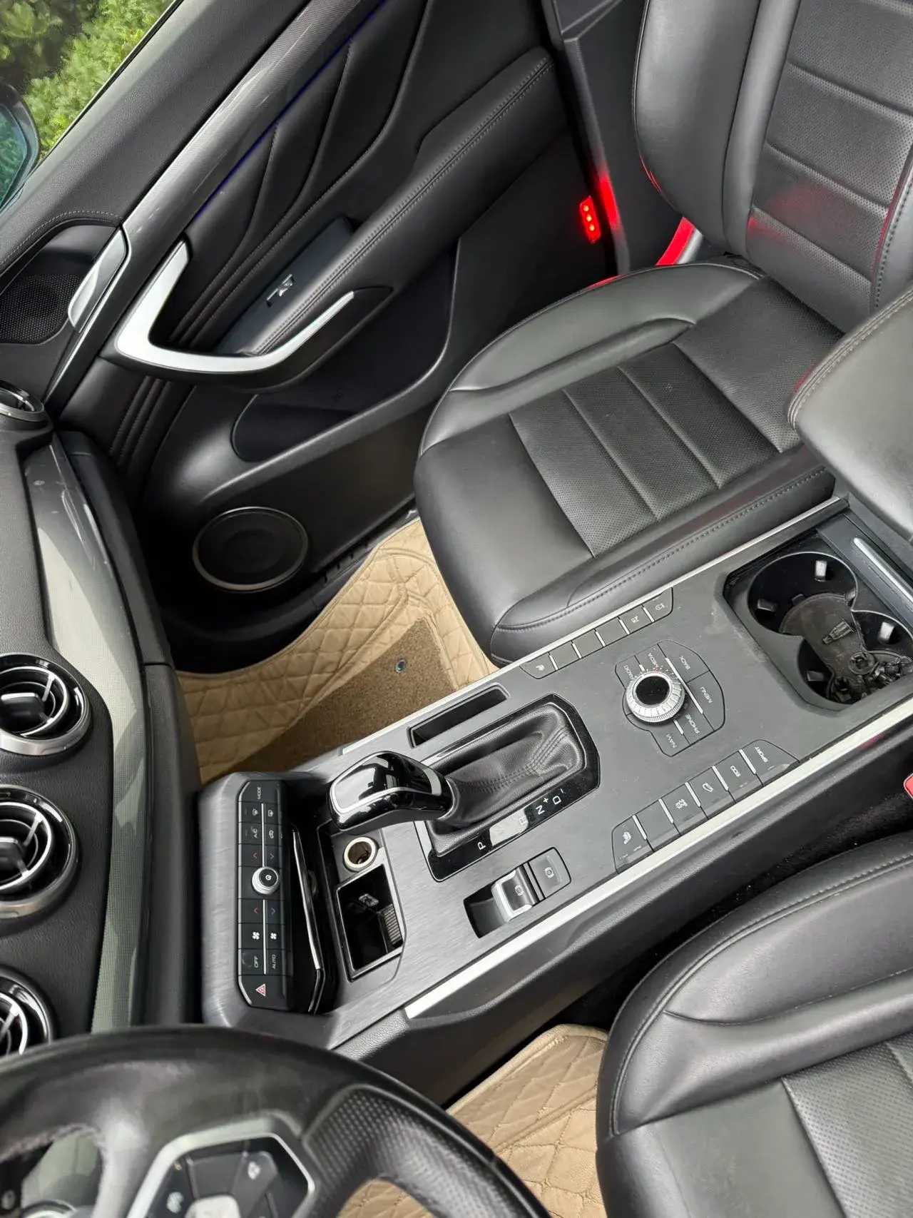 2017 WEY VV7 thumbnail 4