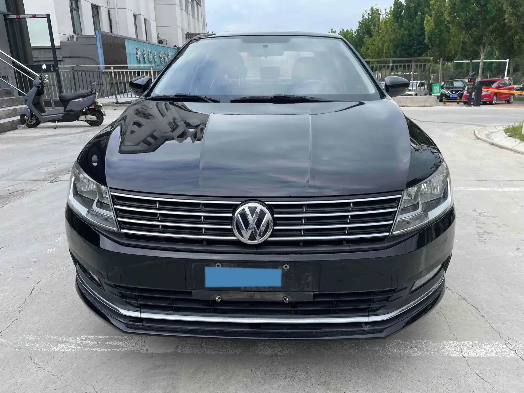 2017 VOLKSWAGEN LAVIDA thumbnail 2