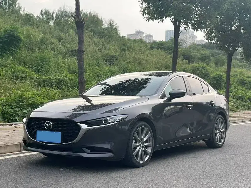 2023 MAZDA 3 view 1
