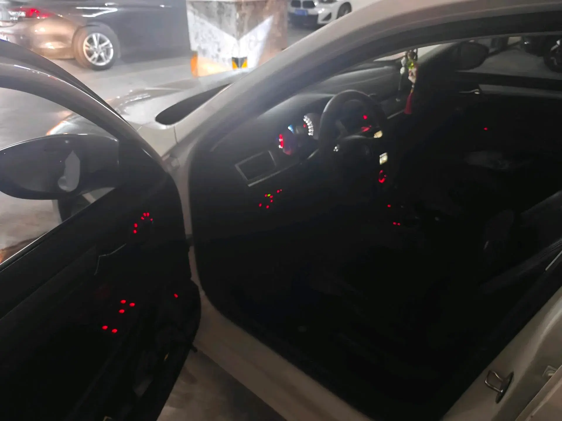 2018 VOLKSWAGEN BORA thumbnail 3