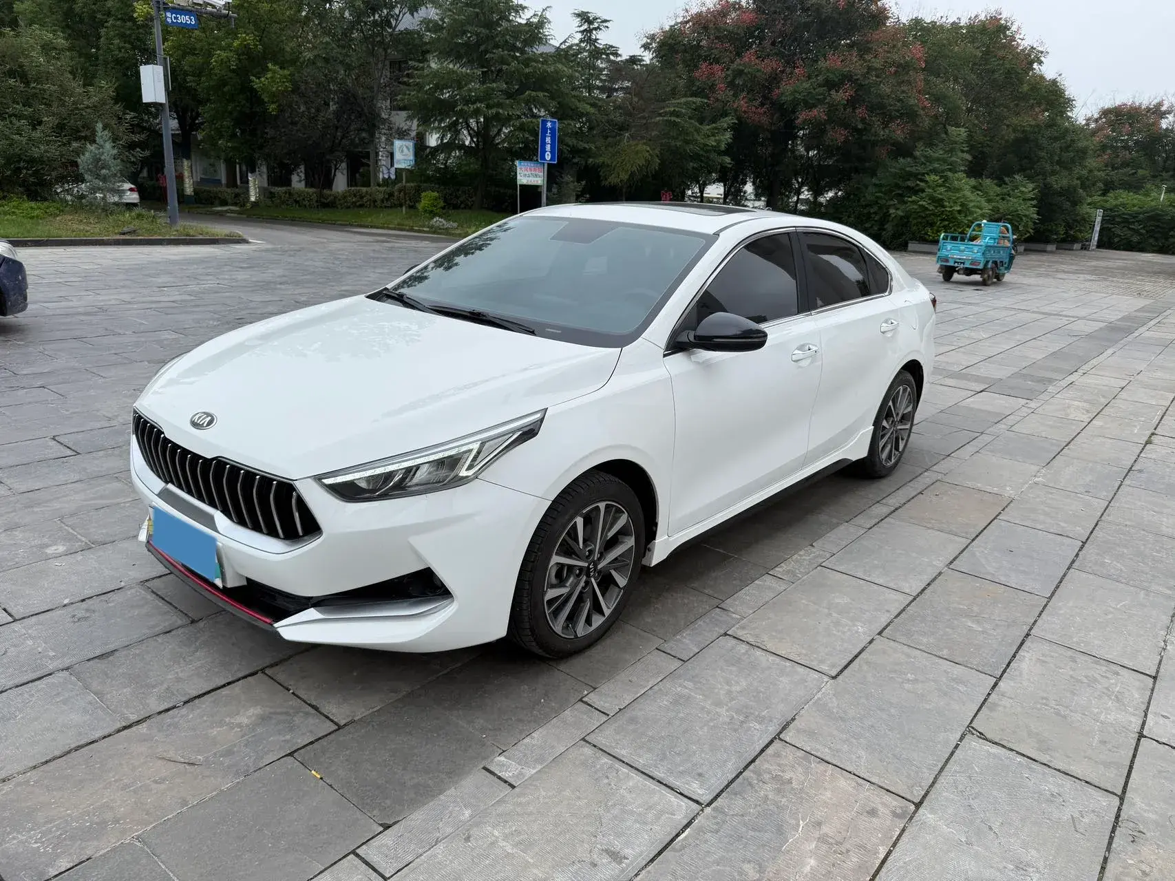 2020 KIA K3 view 1