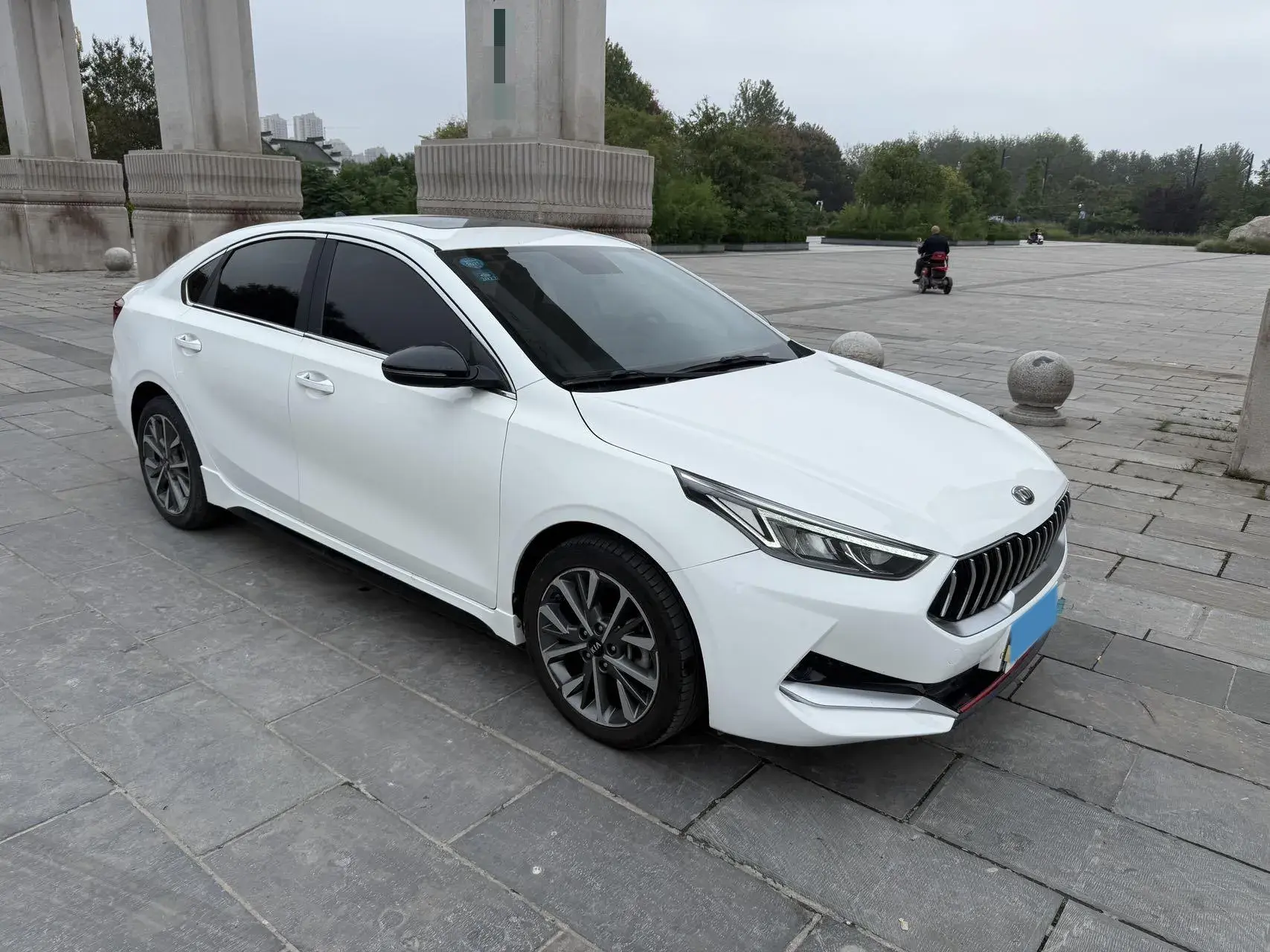 2020 KIA K3 thumbnail 3