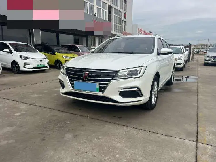 2019 ROEWE EI5 view 1