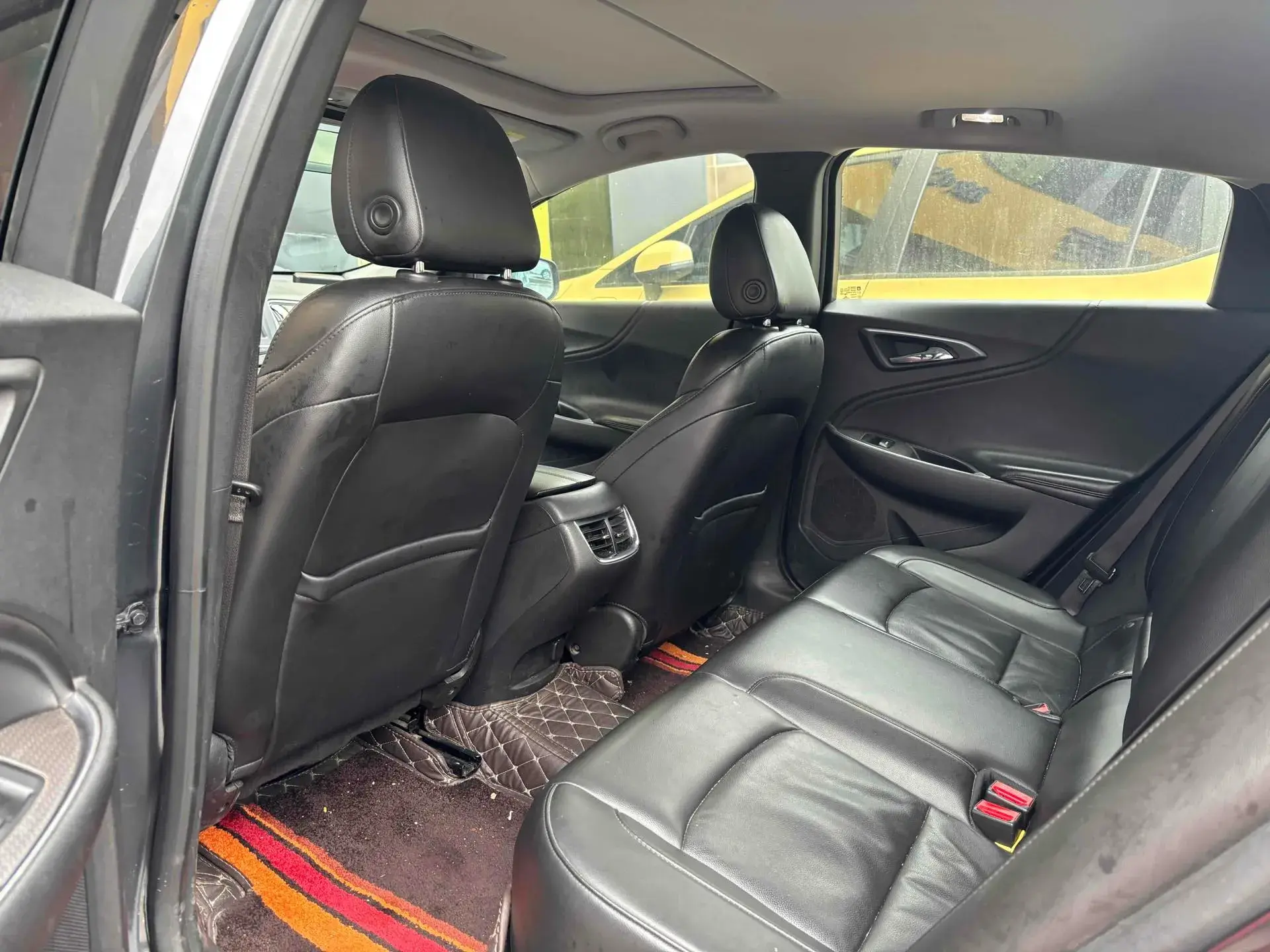 2018 CHEVROLET MALIBU thumbnail 4