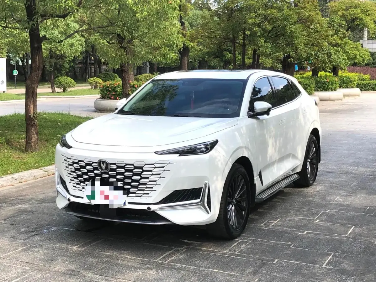 2021 ChangAn UNI-K 2.0T 233HP L4 8AT