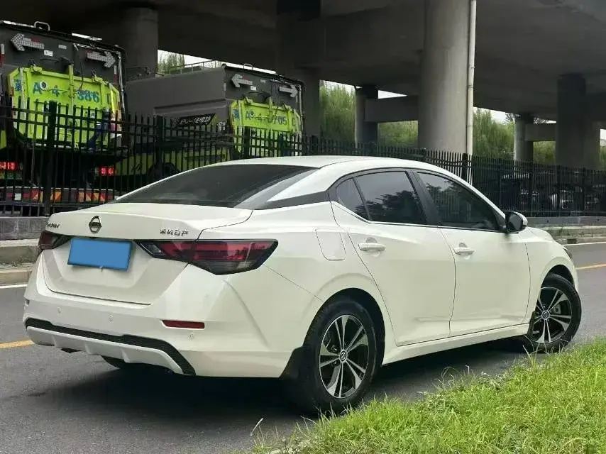 2020 NISSAN SYLPHY thumbnail 2