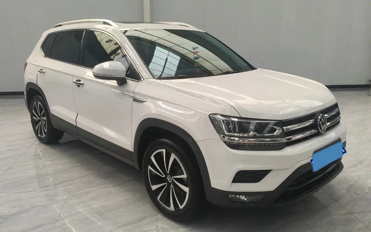 2021 VOLKSWAGEN THARU thumbnail 3