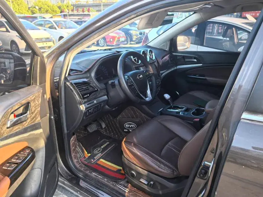 2017 BYD S7 thumbnail 3