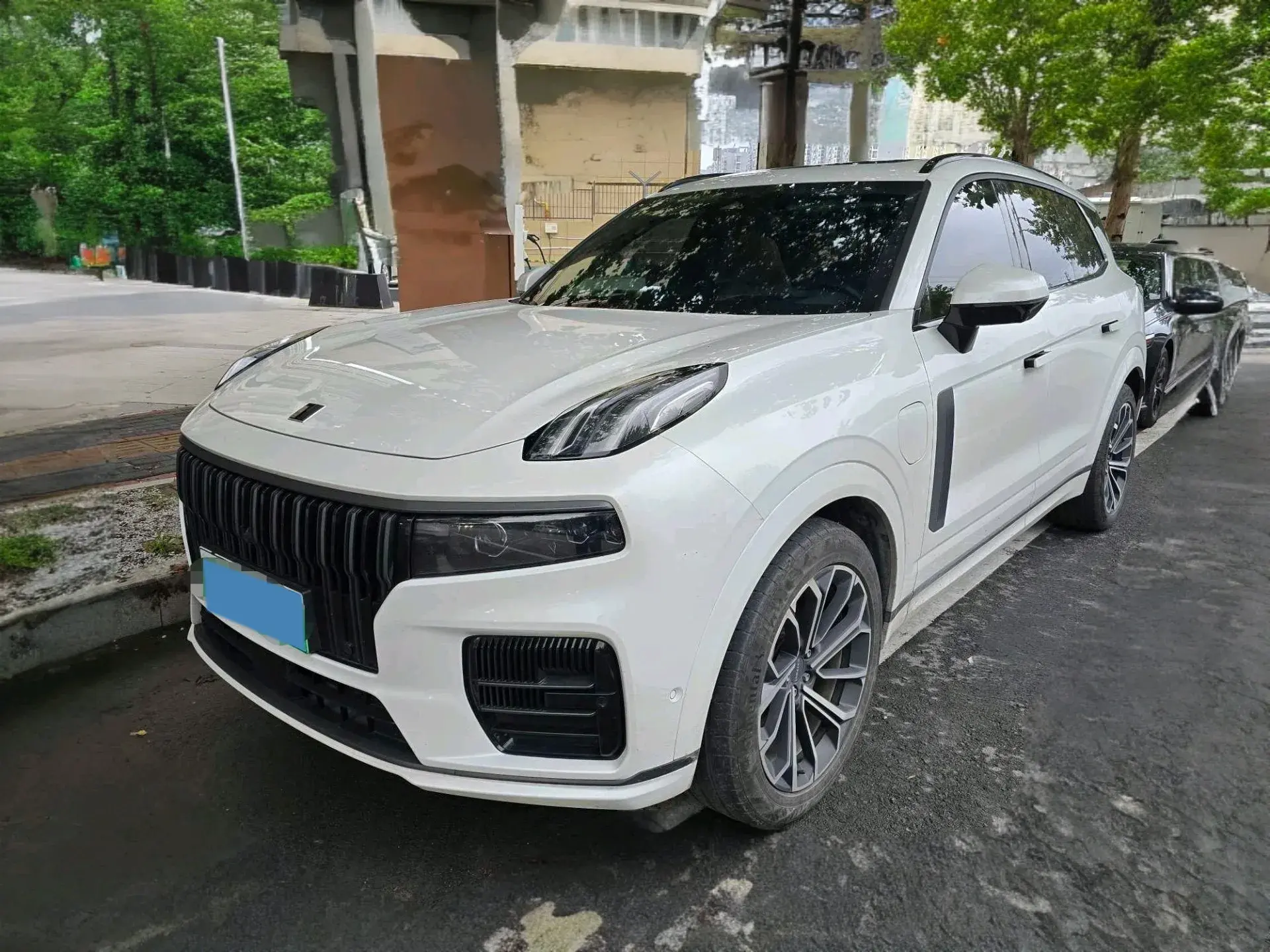 2021 LYNK&CO 09 view 1