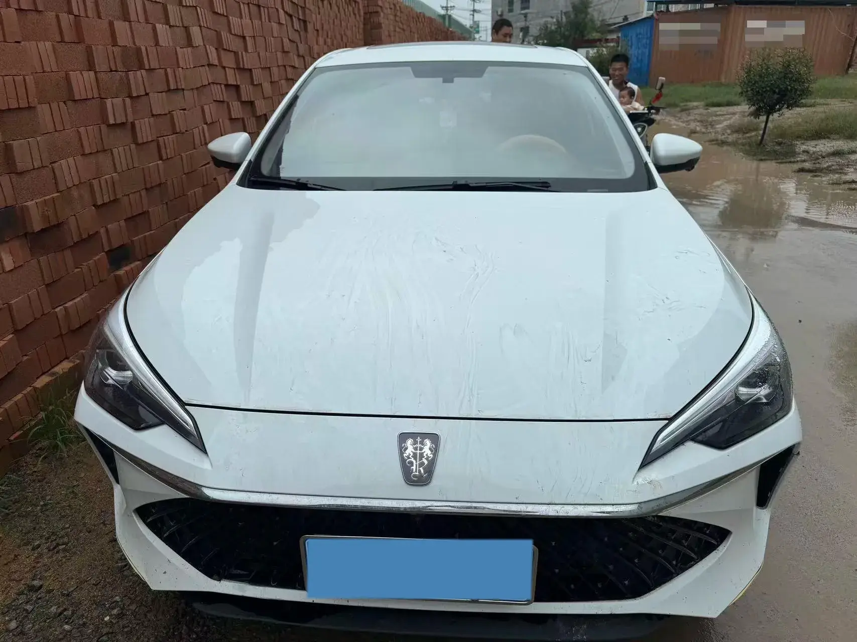 2023 ROEWE I5 thumbnail 3