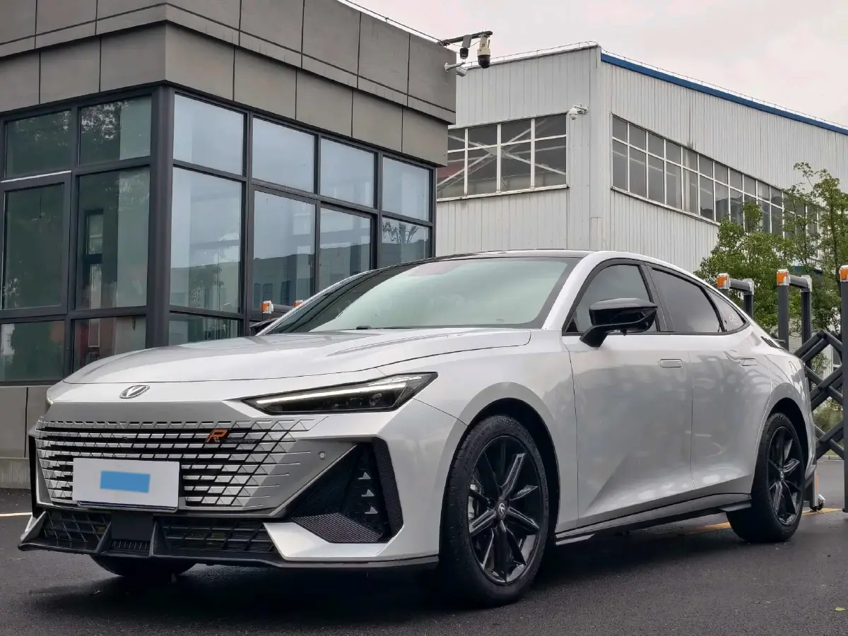 2022 ChangAn UNI-V 1.5T 188HP L4 7DCT