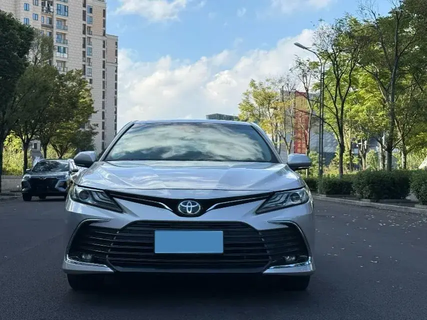 2021 TOYOTA CAMRY thumbnail 2