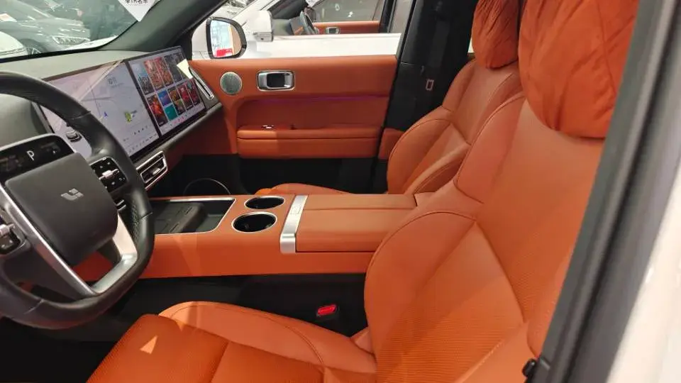 2024 LI L6 thumbnail 4