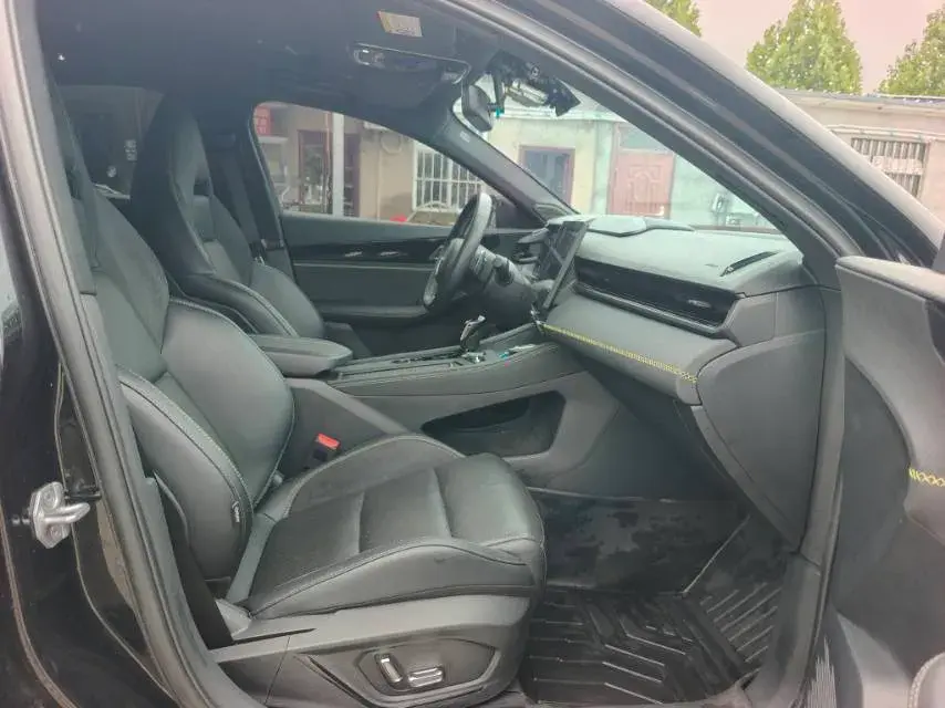 2023 LYNK&CO 03 thumbnail 4